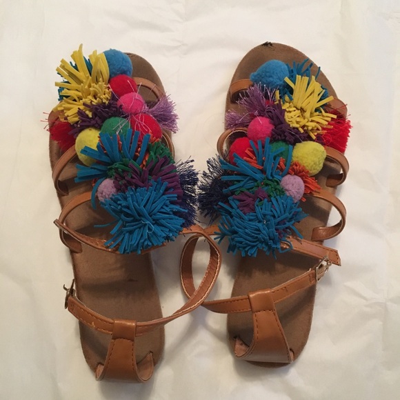 SheIn Pom-Pom Sandals - Picture 4 of 4